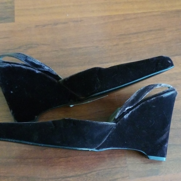 Prada velvet wedges - Picture 6 of 8
